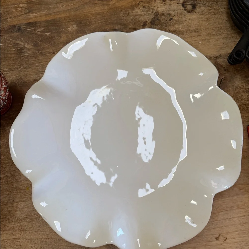 Crate&Barrel Classic Ivory Plate